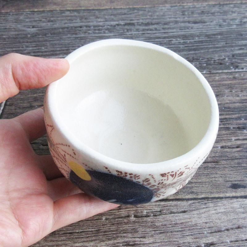 【完売】小抹茶碗 お月見うさぎ / 抹茶茶碗 かわいい ウサギ 萩 茶碗 茶道 お抹茶 筒型 胴締め いっぷく碗 茶道具 小さい抹茶碗 野点 和食器 美濃焼 日本製｜saramiki｜07