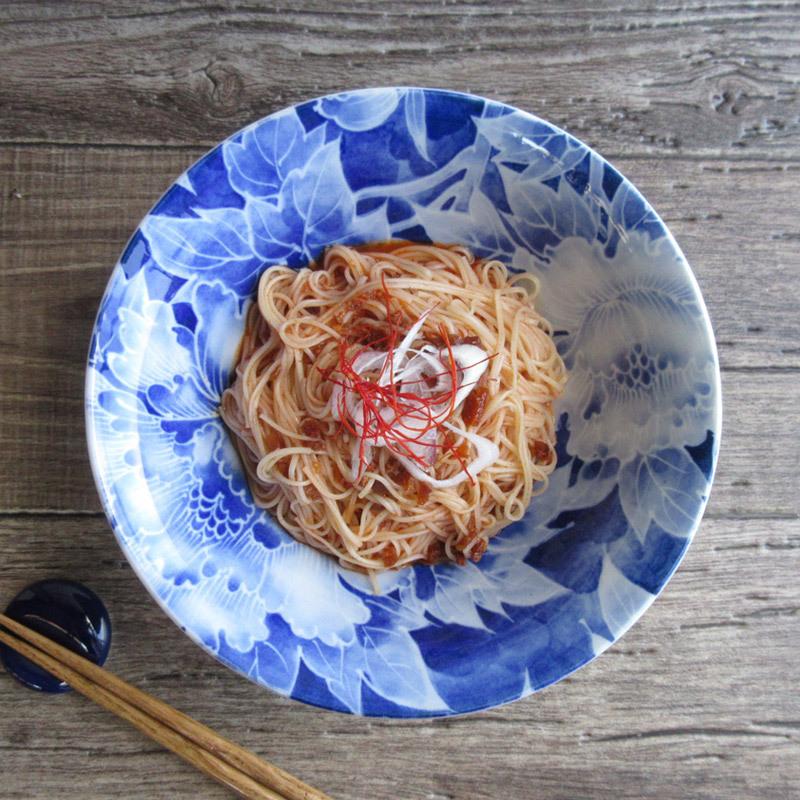 青い花柄 麺丼 6 3寸 17 7cm そば どんぶり シャクヤク ピンホール多め ブルー ボタン ラーメン ラーメン丼 牡丹 芍薬 蕎麦 青 麺料理 麺鉢 期間限定キャンペーン 17 7cm