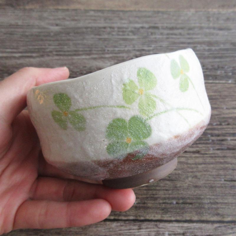 完売】小抹茶碗 クローバー / 抹茶茶碗 かわいい 四つ葉 幸せモチーフ 