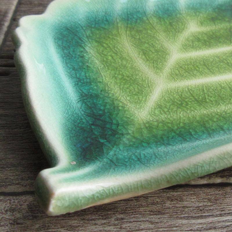 小皿　銘々皿　木の葉 Amazon.co.jp: たち吉 創作陶器 木の葉 吹き寄せ 小皿 銘々皿 5枚