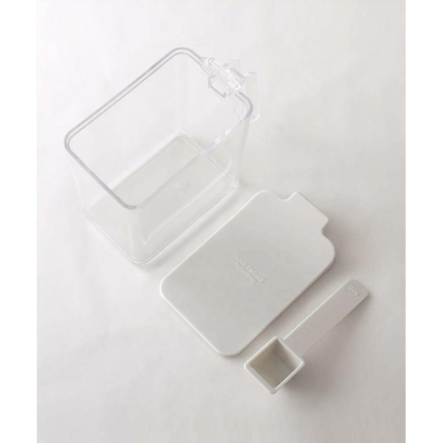 AUTO art DESIGN キャブレター型 塩、胡椒 調味料ケース AUTO art DESIGN キャブレター型 塩、胡椒 調味料ケース