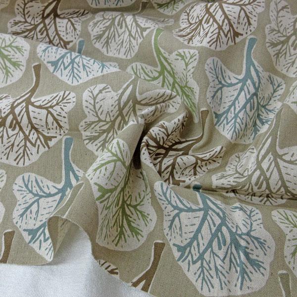 コットンリネンキャンバス生地（AP55804-1）北欧の森PT  生地巾110cm 数量1（50cm）490円  MADE in JAPAN    *1mまで送料250円/ネコポス便可能* |  | 05