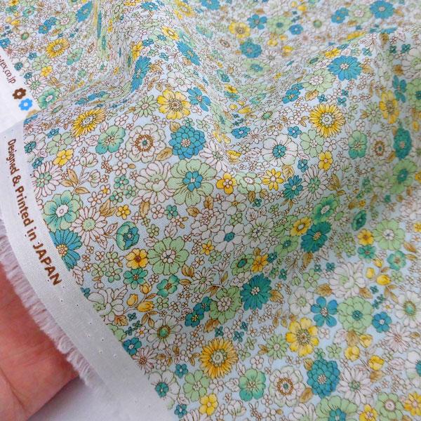 綿ブロードpt生地（AP4187-2）小花柄 生地巾110cm 数量1（50cm）300円