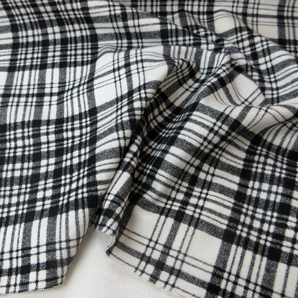 綿100%シャトルネル生地（5023-380）チェック柄 生地巾 102cm