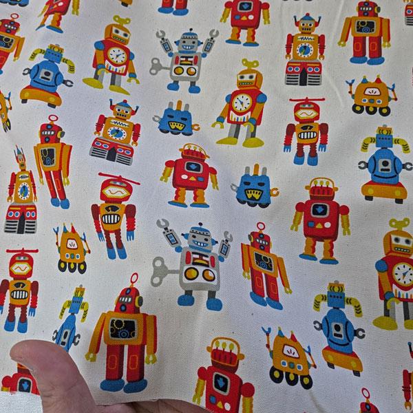 【特価商品】綿オックスフォード生地（850578-1）キッズpt （レトロロボット） 112cm巾　数量1（50cm）295円   MADE in JAPAN |  | 06