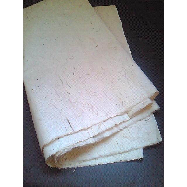 62×93cm　国産手漉き和紙　20枚 和紙 手漉き和紙 (手すき和紙) 粕入り パルプ未使用 大判 700×1400mm