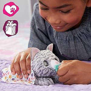 ファーリアル おひるね 赤ちゃんこねこ 電動ぬいぐるみ かわいい瞬き＆鳴き声 、対象年齢4歳以上 F4087 正規品(wg063)の画像