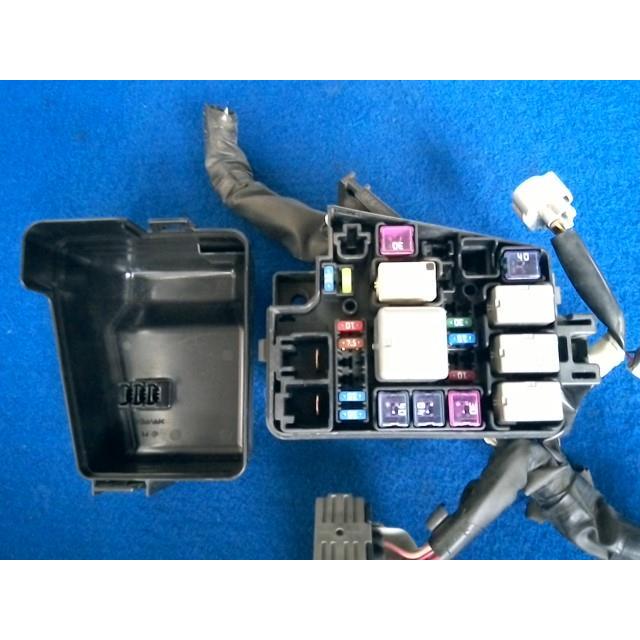 ムーヴ DBA-LA100S ヒューズボックス 同梱不可 即決品 : サトウ