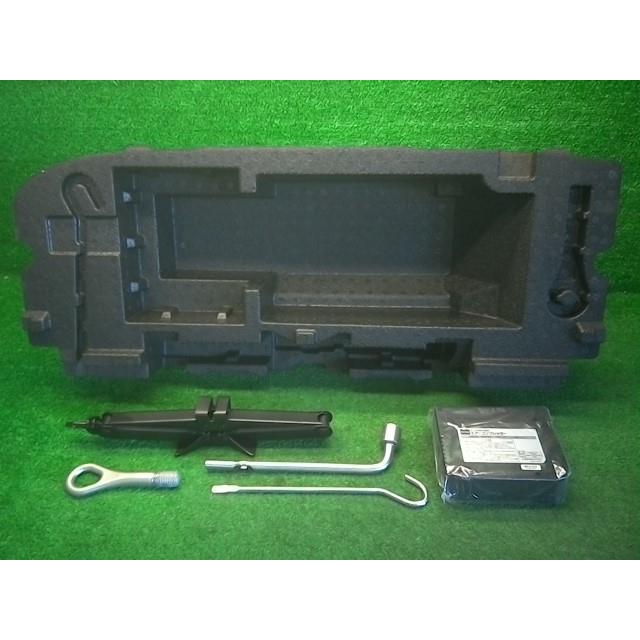 ムーヴ DBA-LA110S Rボード・トノカバー L 4WD 64993-B2010 ※同梱不可