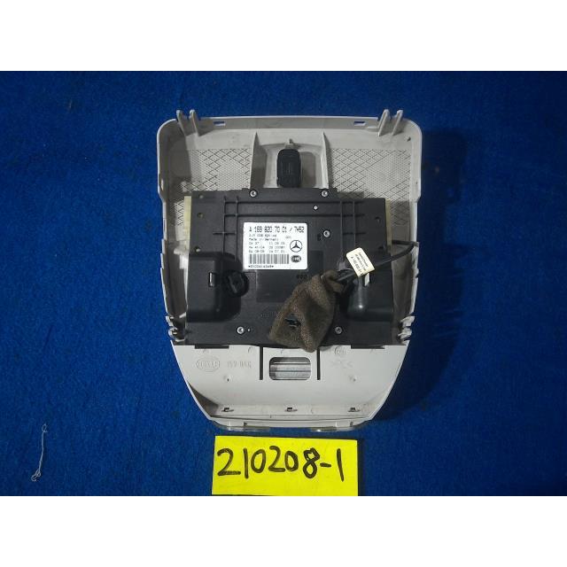 ベンツ Aクラス DBA-169032 「ルームランプ」 A170 エレガンス (右