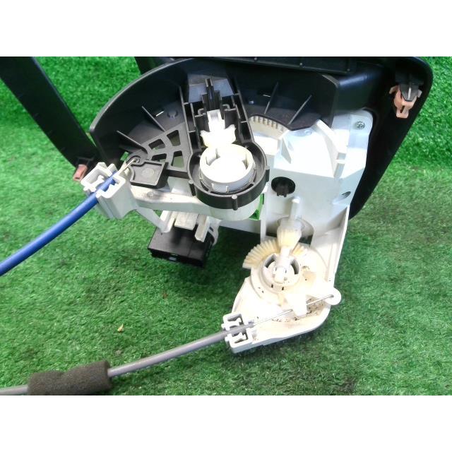 モコ DBA-MG33S エアコン スイッチ パネル S4 4WD 27511-4A01F 同梱