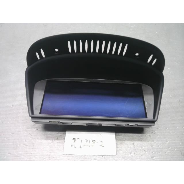 BMW 3シリーズ LBA-PG20 マルチ モニタ ビジョン 320I 同梱不可 即決品
