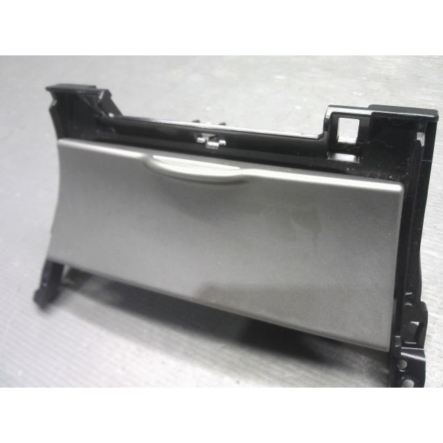 カローラアクシオ DBA-NZE141 灰皿 同梱不可 即決品 : サトウサービス