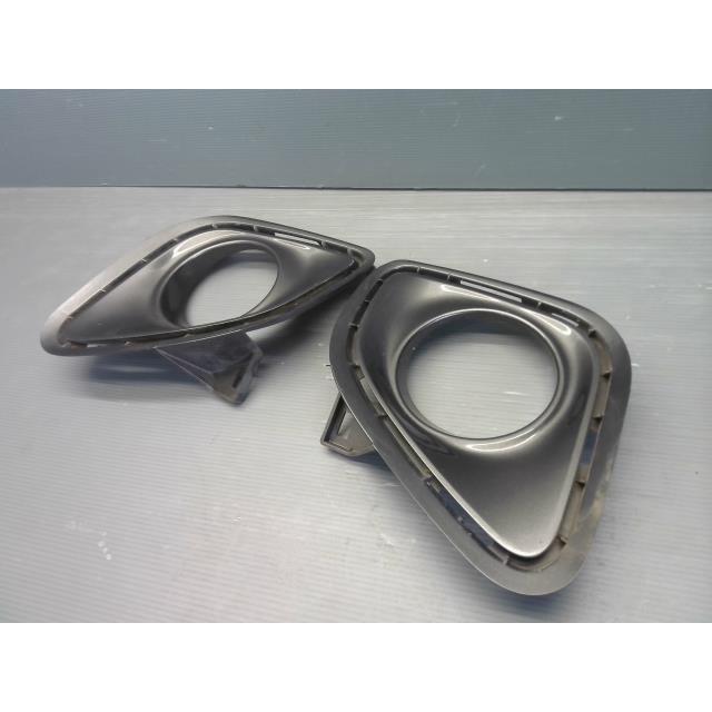 エスティマ DBA-ACR55W 右 フォグ ランプ 同梱不可 即決品 : サトウ