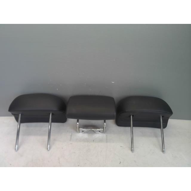 レクサス（LEXUS） LS DBA-USF40 ヘッドレスト 同梱不可 即決品