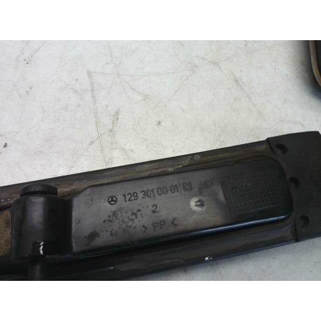 ベンツ SLKクラス E-170447 ペダル 同梱不可 即決品 : サトウサービス