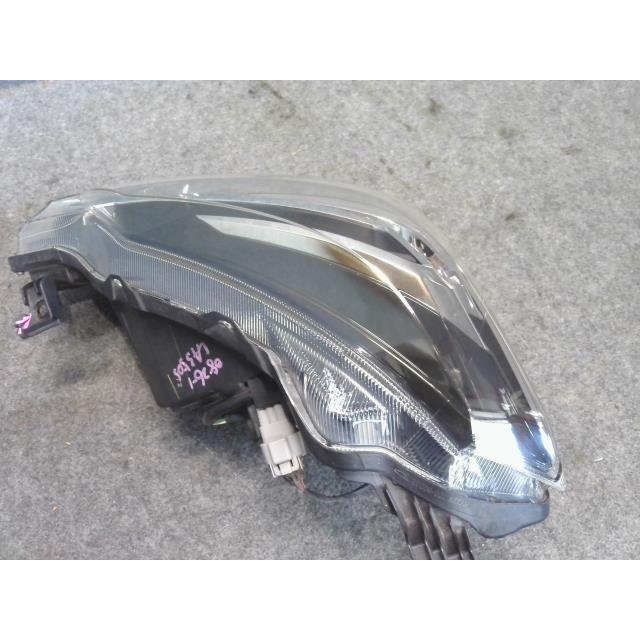 ミラ（ダイハツ） ミライース DBA-LA350S 右ヘッドライト 同梱不可
