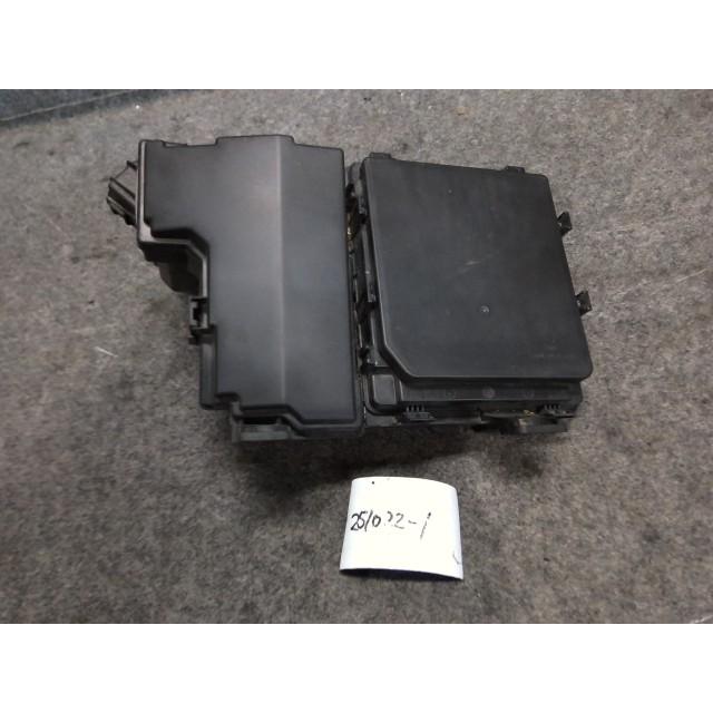 エクストレイル DBA-NT31 ヒューズボックス 同梱不可 即決品 : サトウ