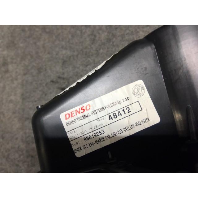 フィアット 500 ABA-31209 ブロア ファン モーター 同梱不可 即決品
