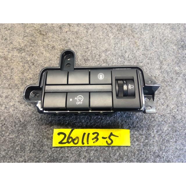 デイズ 5BA-B43W 「右側スイッチ」 「右側スイッチ」同梱不可 即決品