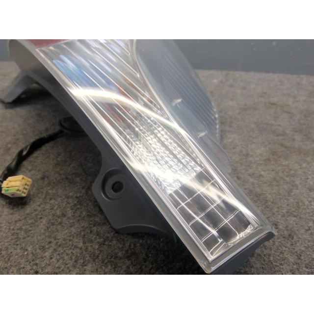 アクア DAA-NHP10 左 テール ランプ  同梱不可 即決品の画像
