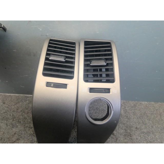 プリウス DAA-NHW20 エアコン吹き出し口 同梱不可 即決品 : サトウ
