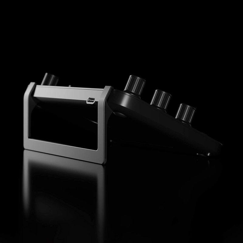 Loupedeck Live ? ライブ配信、写真、ビデオ編集用のPC接続コントローラ カスタマイズ可能なボタン ダイヤル タッチスクリーン Live ライブ配信 写真 ビデオ編集用のPC接続コントローラ カスタマイズ可能なボタン ダイヤル タッチスクリーン