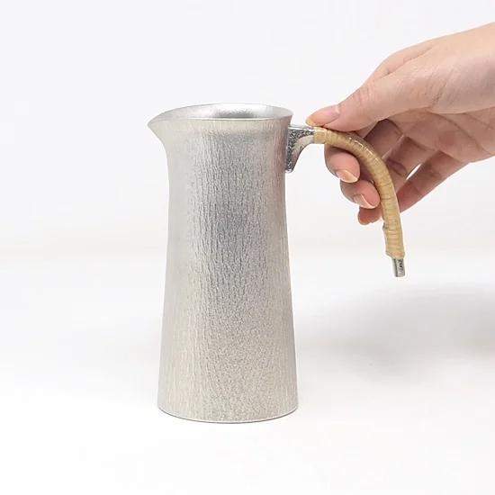 公式 | 薩摩錫器工芸館(株) 錫 ちろり 白加工 270ml [No.75-4] 桐箱付き酒器 芋焼酎 日本酒 酒飲み 贈答用 プレゼント 贈り物 母の日 父の日 記念品 ギフトの画像