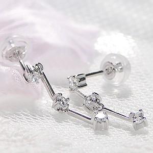 ダイヤモンドピアス ピアス ダイヤモンド スリーストーン Pt PT900