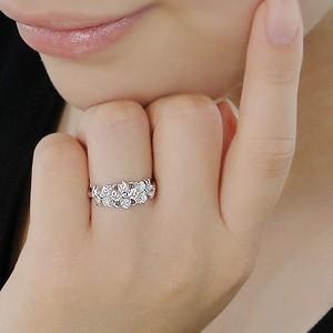ダイヤモンドリング リング ダイヤモンド 指輪 プラチナ フラワー 1.0ct 1カラット 花 清楚 SAR0018の画像