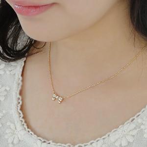 K18YG リボンモチーフ ダイヤモンドペンダント 0.2ct ネックレス 送料無料 １８金 K18 YG 可愛い オシャレ 人気 ペンダント ギフト プレゼント 絆 SAR0804Yの画像
