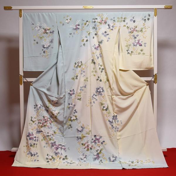 訪問着　フルオーダー手縫いお仕立て付き　紫陽花のようなお花　淡い緑色、黄色　身長１７０ｃｍまで、裄７０．５ｃｍまで　通年の着用可　送料込み　セミフォの画像