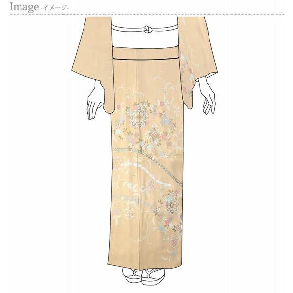 訪問着　手縫いお仕立て付き　手描き　唐草に華文　クリームベージュ色　身長１６８ｃｍ位まで、裄６９．５ｃｍまで　送料込みの画像