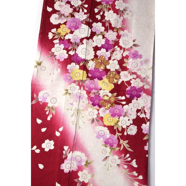 振袖　手縫いお仕立て付き　十日町「関芳」製　赤白色　桜尽くし　金駒刺繍入り　送料込み　ブランド振袖　御振袖の画像
