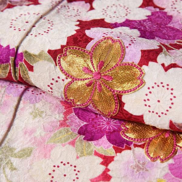振袖　手縫いお仕立て付き　十日町「関芳」製　赤白色　桜尽くし　金駒刺繍入り　送料込み　ブランド振袖　御振袖の画像