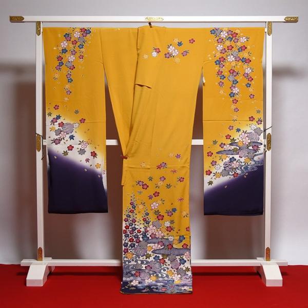 振袖　手縫いお仕立て付き　十日町友禅「関芳」謹製　紅型柄　桜、梅、楓　ひまわり色　裄７０.５ｃｍ位まで成人式・卒業式・謝恩会・結婚式・披露宴・初釜・の画像