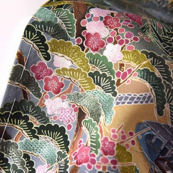 黒留袖　お仕立て上がり　新品未使用品　五つ紋入り（違い鷹の羽）蘇州刺繍　風景文様身丈１５９．５ｃｍ裄６３ｃｍ着物の画像