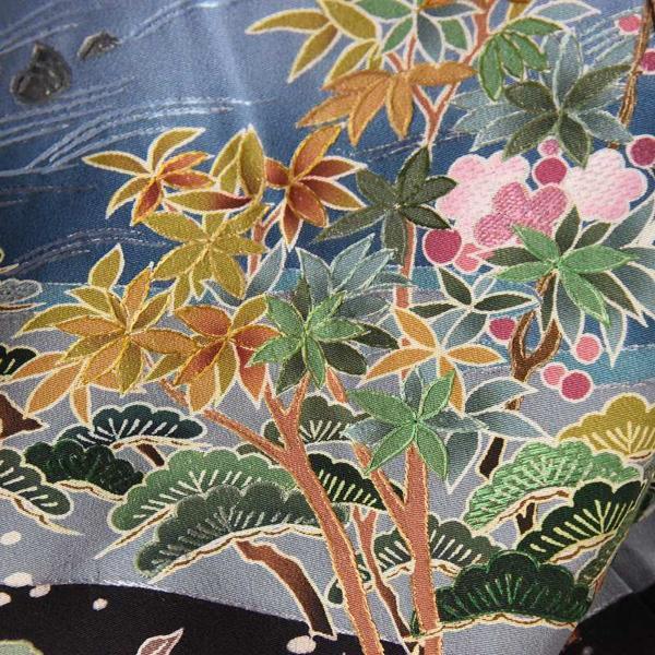 黒留袖　お仕立て上がり　新品未使用品　五つ紋入り（違い鷹の羽）蘇州刺繍　風景文様身丈１５９．５ｃｍ裄６３ｃｍ着物の画像