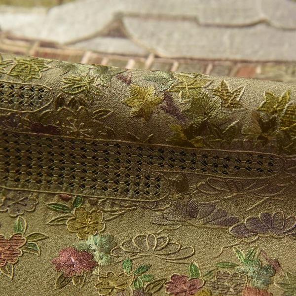 手刺繍　手縫いお仕立て付き　総刺繍　蘇州刺繍　スワトウ刺繍　清水寺　訪問着　鶯色送料込みの画像