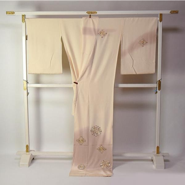 訪問着　手縫いお仕立て付き　京都「トキワ商事・美の花」手刺繍　華文　薄いクリームベージュ色送料込み裄丈７０ｃｍまでの画像