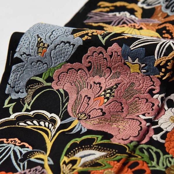 振袖 手縫いお仕立て付き 総刺繍 手刺繍 花々に鳳凰 黒色 身長
