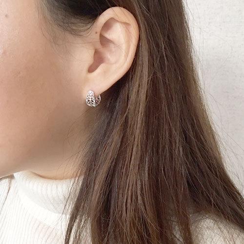 ピアス K18ホワイトゴールド イエローゴールド ピンクゴールド フープ 中折れ ダイヤピアス 透かし ミル打ち 18K 18金 ゴールド 天然石 アンティーク プレゼントの画像