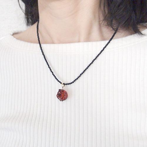 K18イエローゴールド ペンダント コハク 琥珀 アンバー バラ 薔薇 お花  