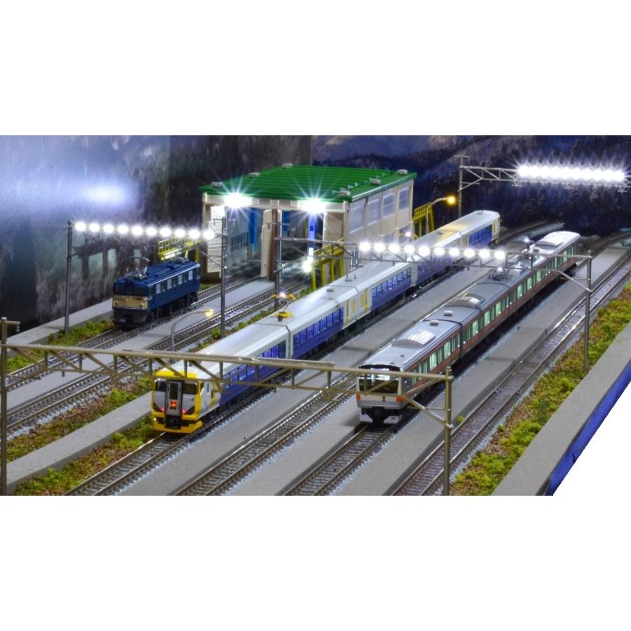 再入荷 鉄道模型 ジオラマ 展示台 Ｎゲージ用 架線柱ヤード灯付 照明付 67％以上節約 展示台90x30cm 電車区機関区 レールはＴＯＭＩＸ製になります