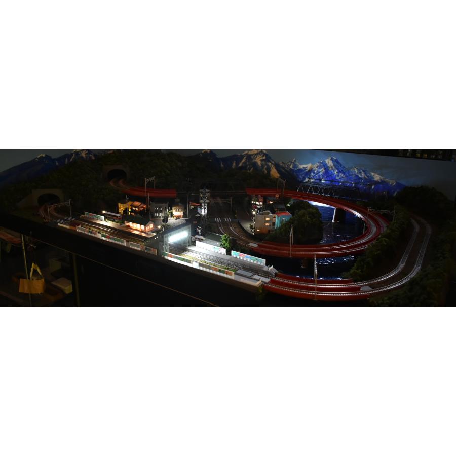 小型複線レイアウト　超コンパクトジオラマ　7月14日まで トミックス 鉄道模型 ジオラマレイアウト Nゲージ用 複線150x90cm