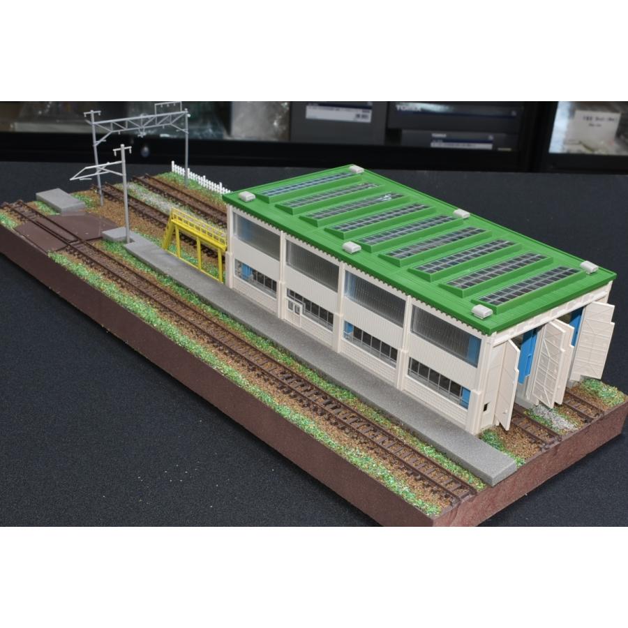 鉄道模型ジオラマ展示台 Nゲージ KATO電車庫と3線路【40x15cm 鉄道模型ジオラマ展示台 Nゲージ KATO電車庫と3線路【40x15cm