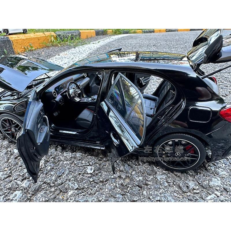 ミニカー 1/18 ベンツ A45 AMG 1/18 ミニカー ベンツ A45 AMG MI1098 傷