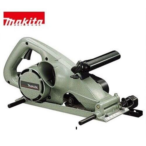 Makita 3803A 4-3/4 Inch Professional Groove Cutter Working 100V 