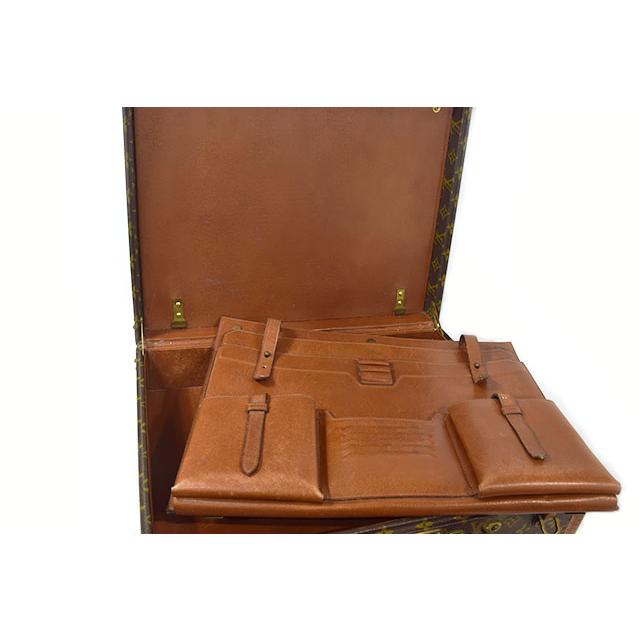 LOUIS VUITTON ルイヴィトン プレジデント M53012 仕切付き LOUIS VUITTON ルイヴィトン プレジデント M53012 仕切付き