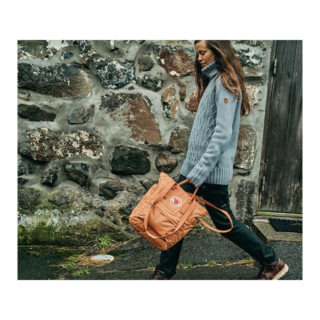 国内正規品 フェールラーベン FJALLRAVEN カンケン トートパック KANKEN TOTEPACK 14L FOG 021 フォグ グレー 灰色 肩掛け トートバッグ ショルダーバッグ 2WAY | Fjallraven Kanken | 05